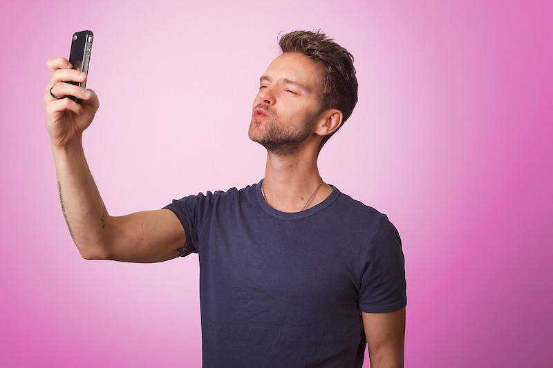 Tinder: Photo Selector sceglie la foto profilo “giusta” grazie all’Intelligenza artificiale