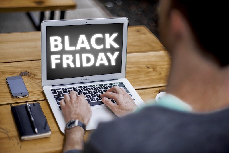 Shopping online tra Black Friday e Natale: occhio alle truffe!