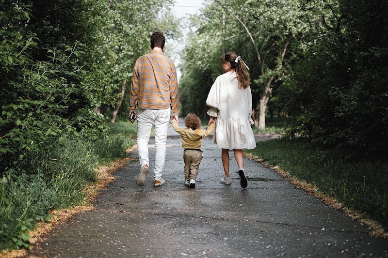 Un terzo di italiani “si sente” del ceto medio, ma teme che i figli staranno peggio